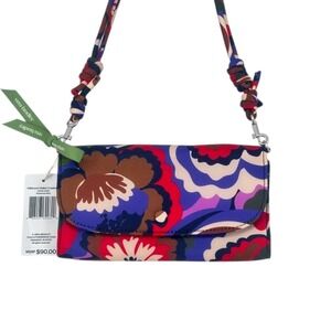 Vera Bradley Wildwood Wallet Crossbody NWT Floral $90 MSRP